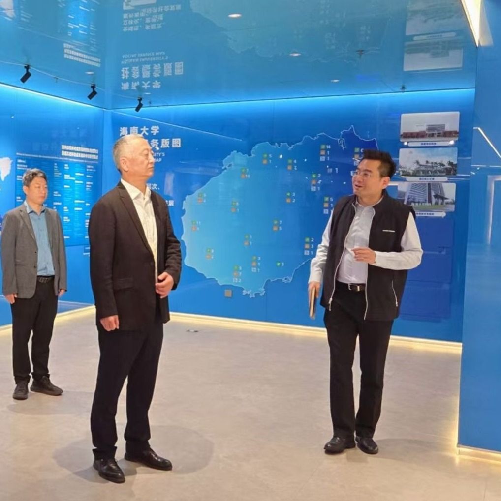 李湖调研海南大学科技园